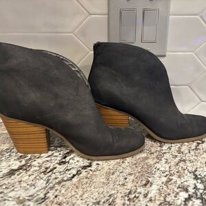 A2 by Aerosoles Women's Black Gravity Top Slit Heeled Boots Size 7.5 Tan Booties